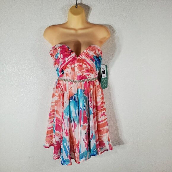 As U Wish Love Reign Strapless Floral Dress Size 5 With Rhinestone Waistband - Picture 14 of 14